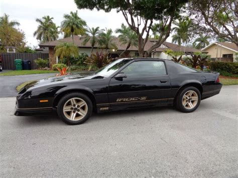 1987 IROC Z Rare Blk / Gold